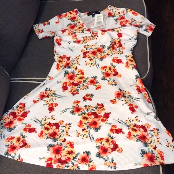 Girls Derek heart floral dress size S - Picture 3 of 7